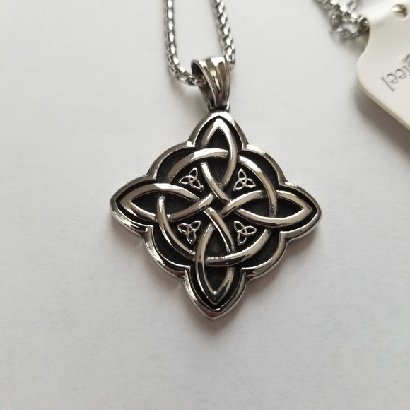 Jewelry - Witches Knot Necklace Celtic Knot Silver Viking Nordic Rune Odin Gothic Goth